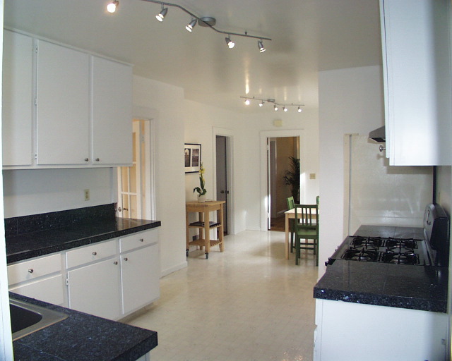 Image 02.jpg